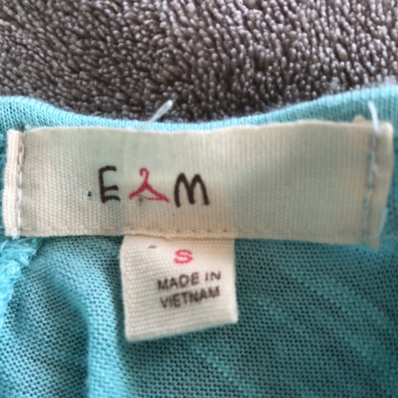 Beautiful Turquoise Lacey Top - Picture 4 of 5